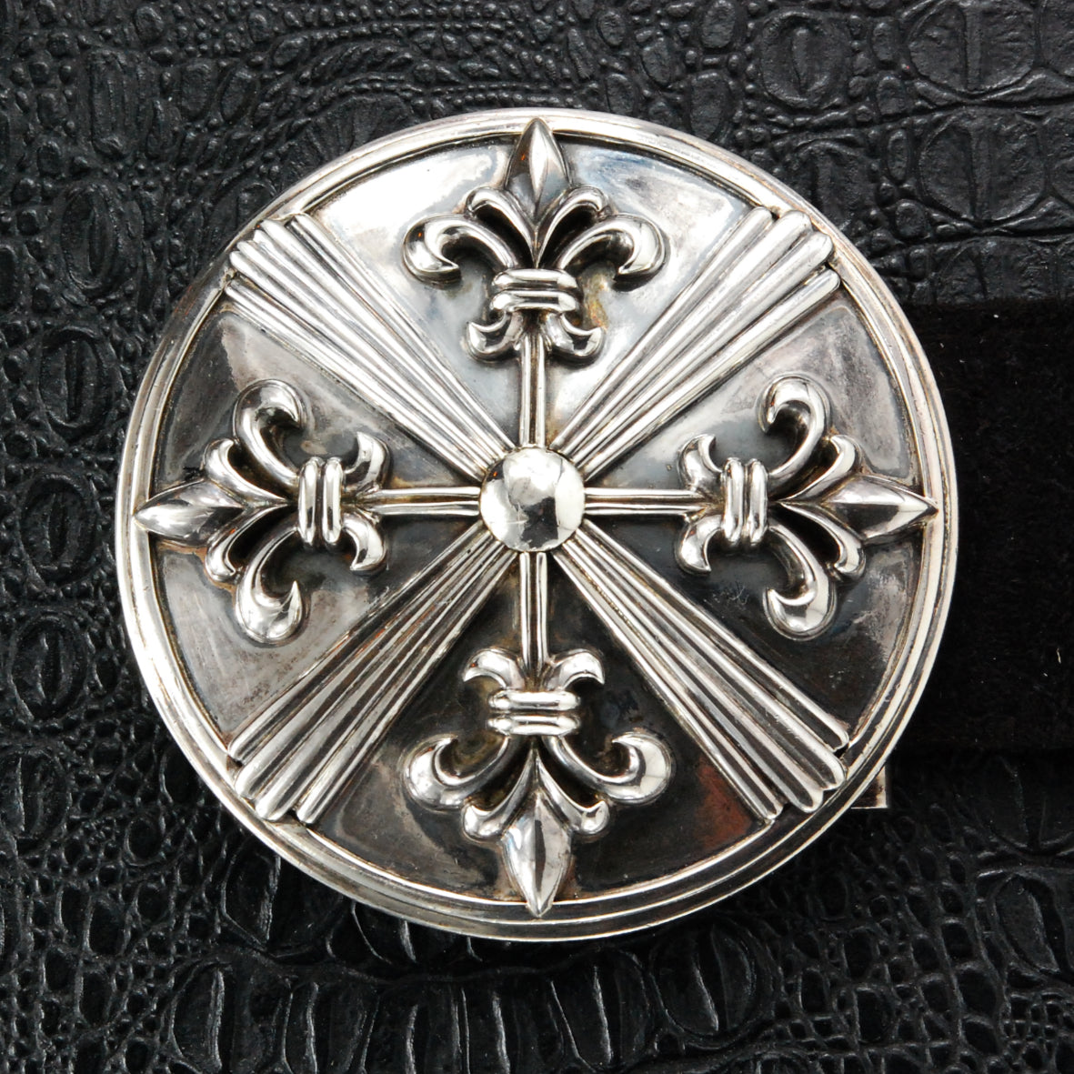 Silver Round Conchas Belt with Chains and LILY STARS