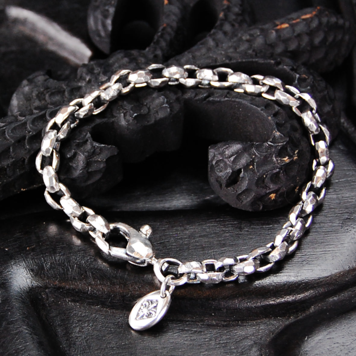 Silver Bracelet PEA CHAIN S with LILY Lock faceted