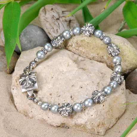 Silbernes Armband mit PERLEN und GRIECHISCHEN MALTESERKREUZEN und Schloss