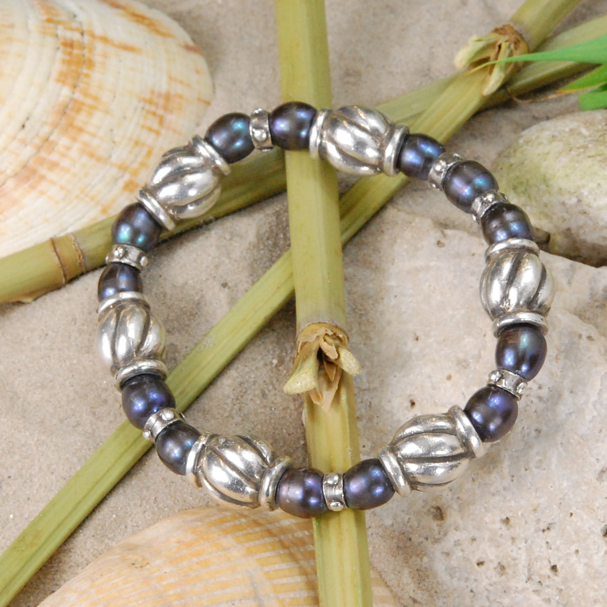 Silberarmband mit Stein Perlen und Silber Spiralfässern