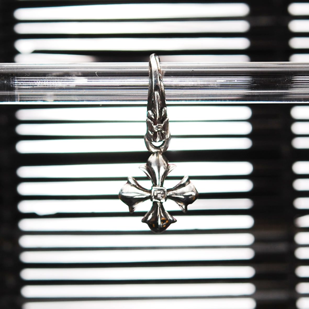 Silver Pendant MALTESER STAR S  with LILY Hook