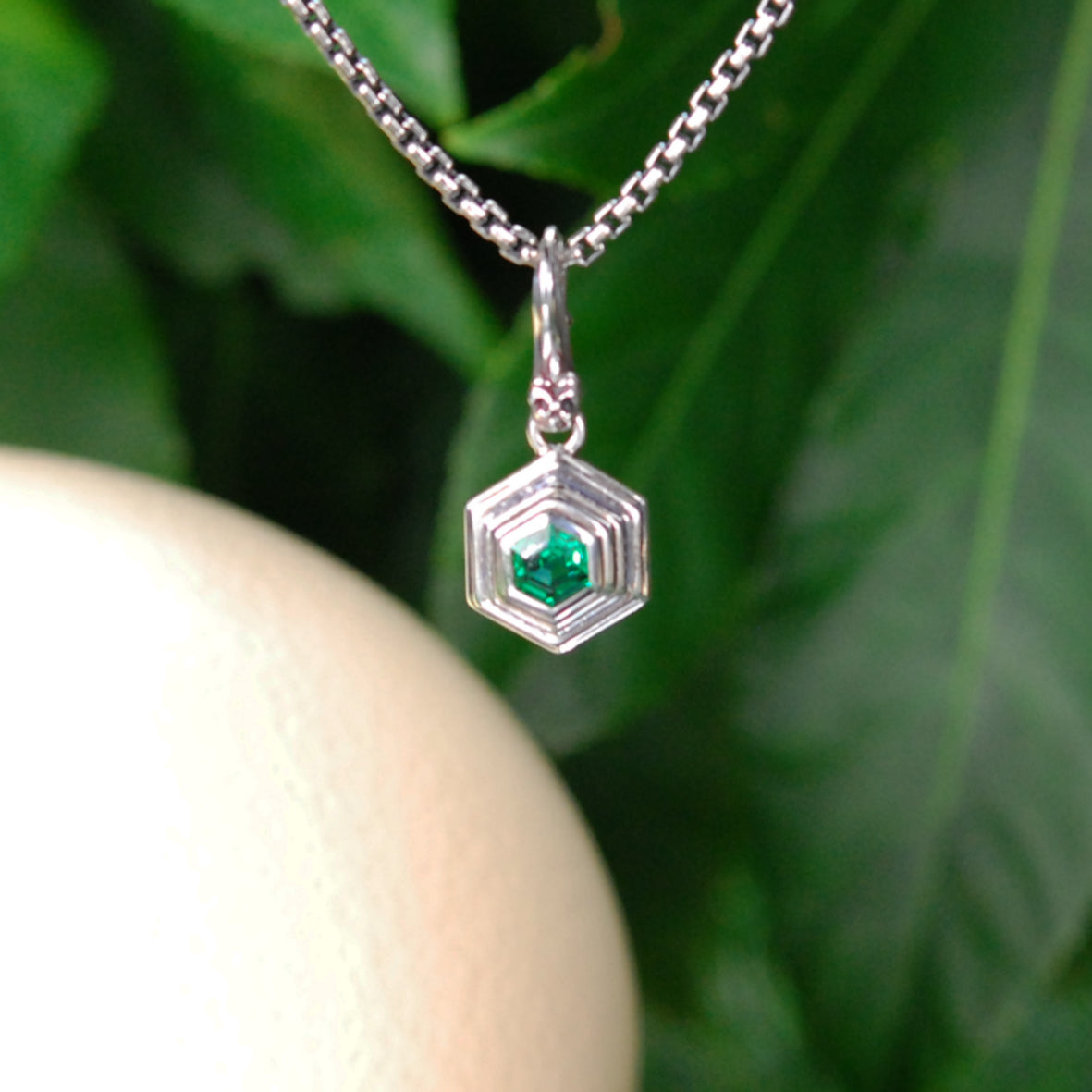 Silver Pendant Hexagon Elfin´Frame with Stone