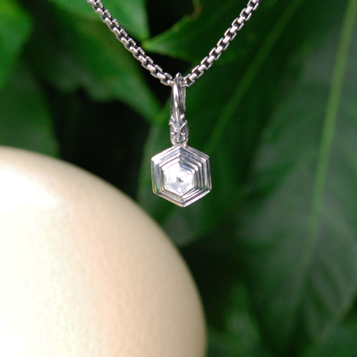 Silver Pendant Hexagon Elfin´Frame with Stone