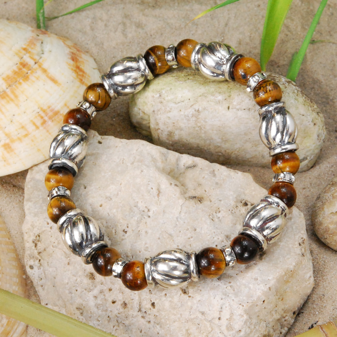 Silberarmband mit Stein Perlen und Silber Spiralfässern