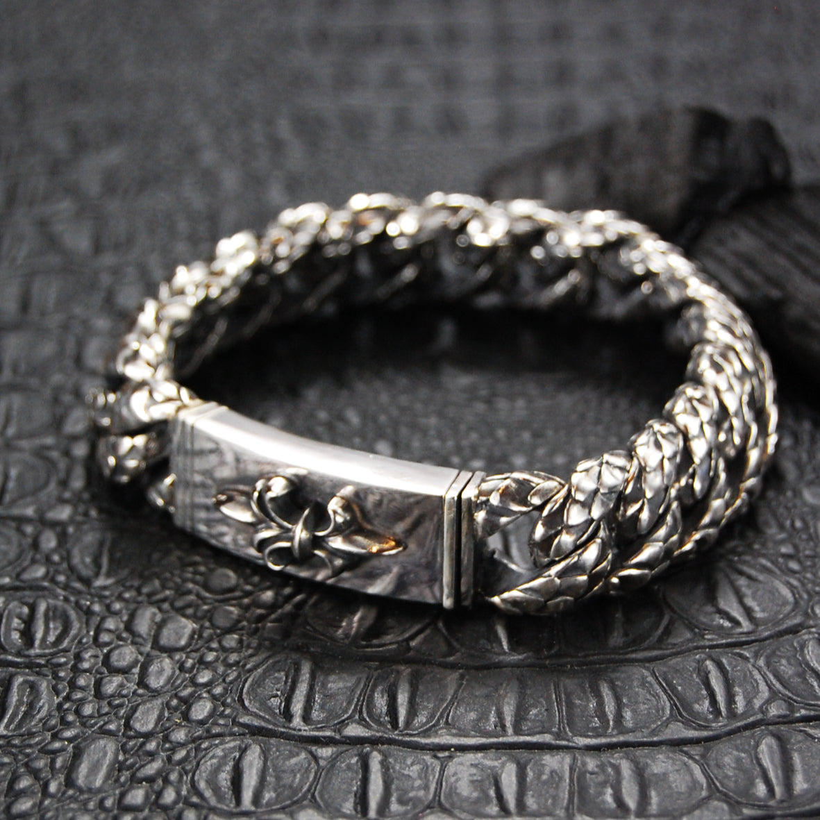 Silver Bracelet LONG LILY S with DRAGON SCALES LINKS M