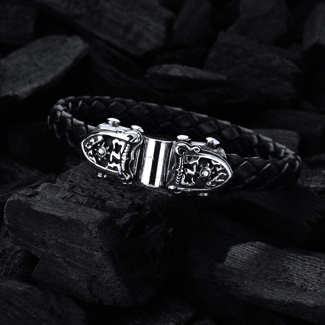 Silver-Leather Bracelet SHIELD with METEORITE on Faceted Silver Jointlock 10