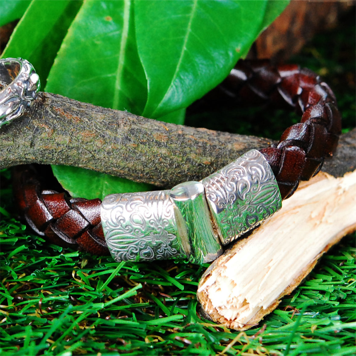 Silver-Leather Bracelet GARDEN AT NIGHT Engraved Silver Jointlock for 13mm Leather