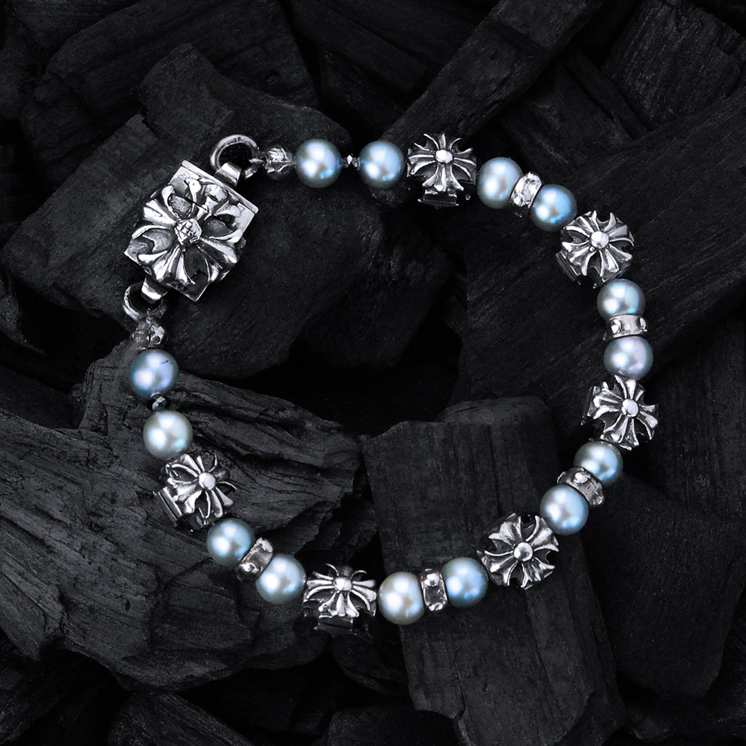 Silbernes Armband mit PERLEN und GRIECHISCHEN MALTESERKREUZEN und Schloss
