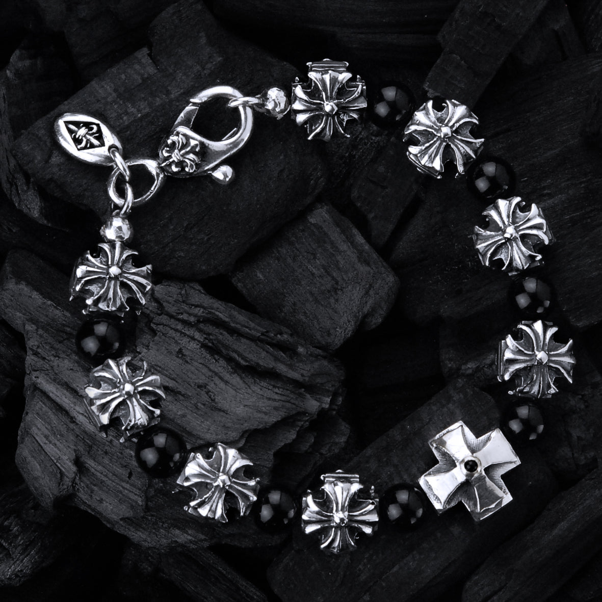 Silberarmband mit Steinperlen und MALTESERKREUZE und RITTERKREUZ Mitte