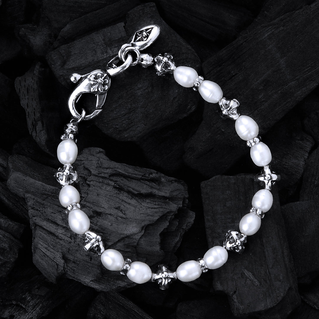 Silberarmband mit 8 mm großen Kreuzkugeln und echten Perlen