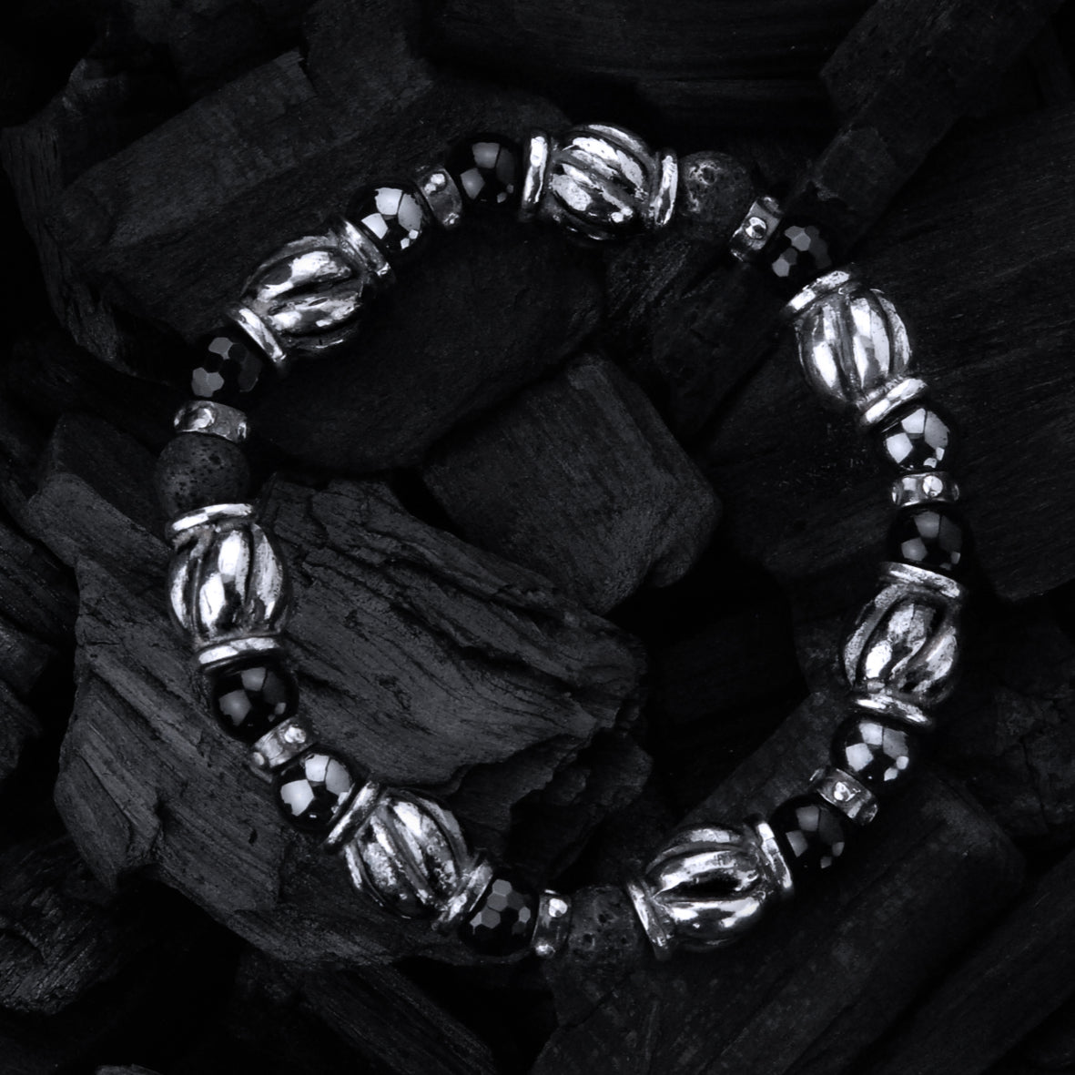 Silberarmband mit Stein Perlen und Silber Spiralfässern