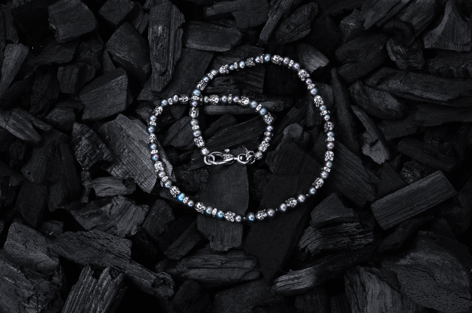 Silver and Pearls Necklace with Triple Small SKULLS  5