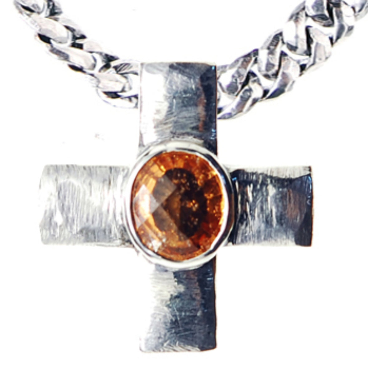 Silberner Anhänger, griechisches Kreuz mit Loch und großem Stein