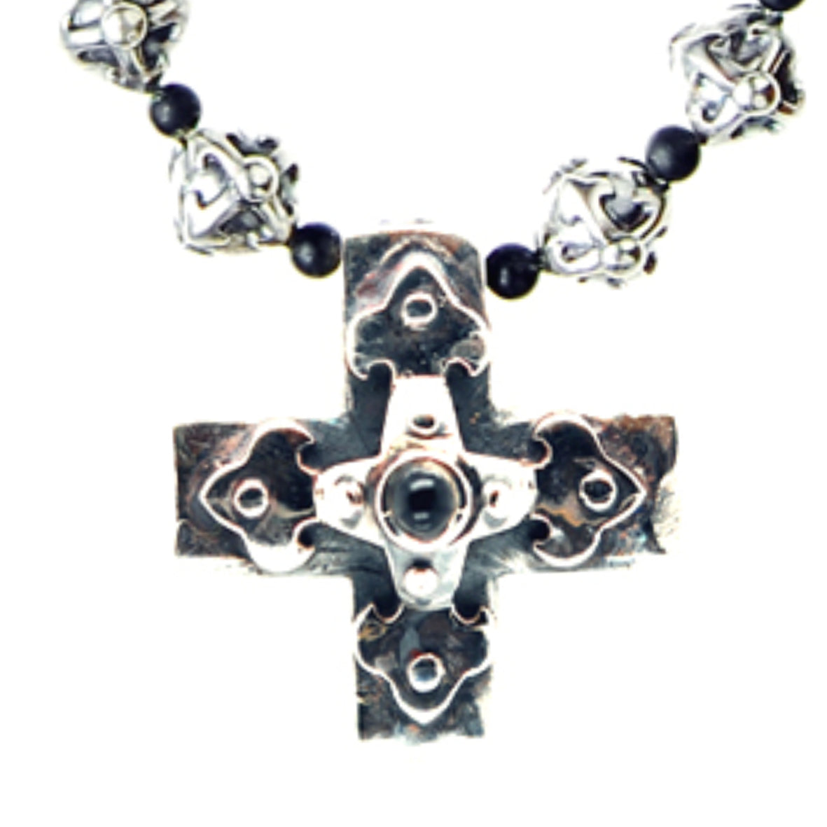 Silberner Anhänger, griechischer Kreuzkörper mit Loch und KLINGENKREUZ 34