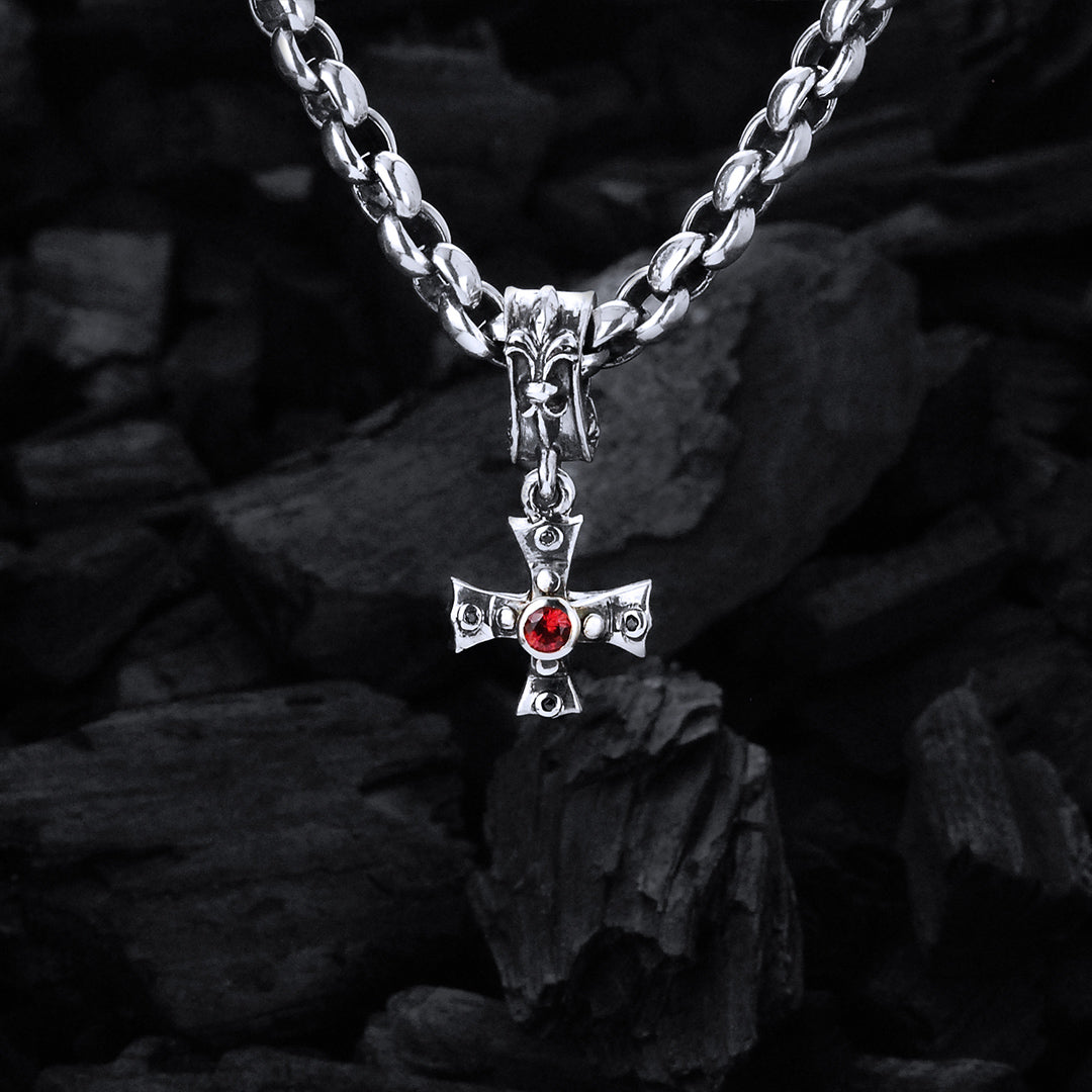 Silver Pendant KNIGHTS CROSS s Body and Stones 18