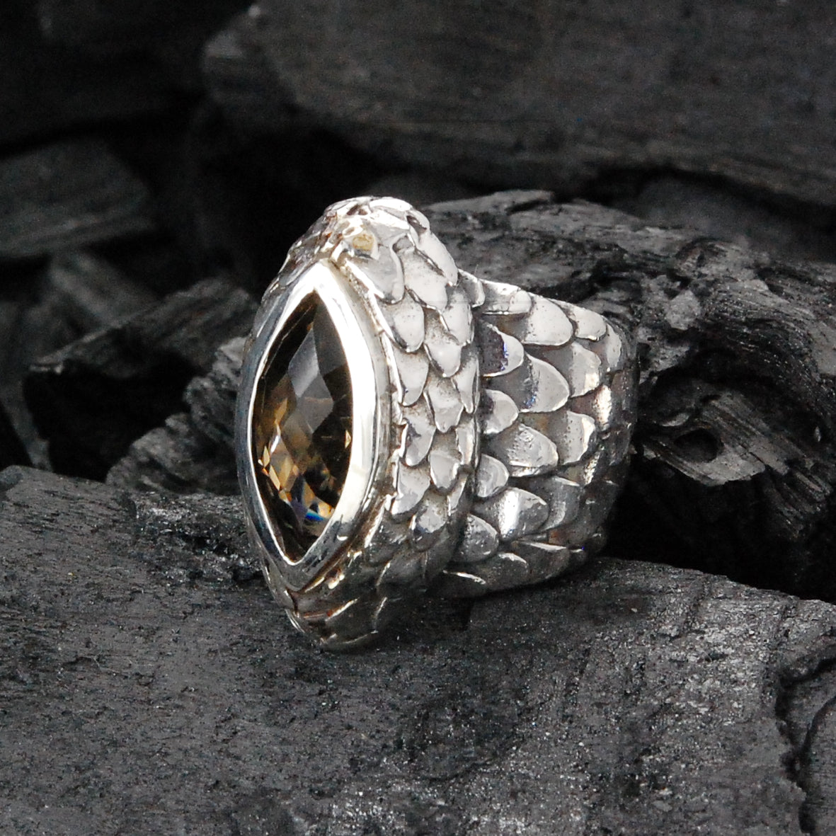 Silver Ring DRAGON SCALES and NAVETTE Holder