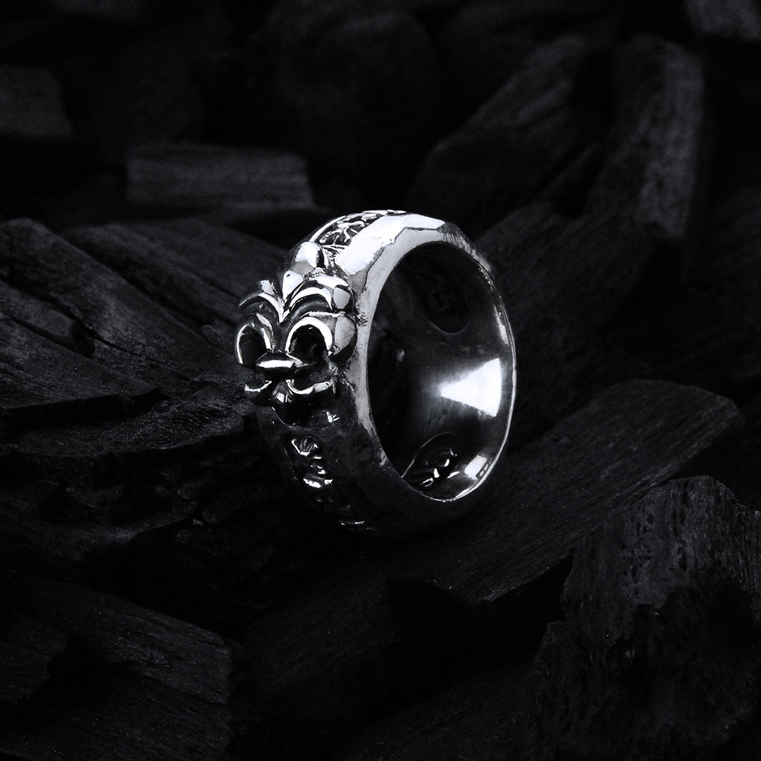 Silberring LILY mit facettiertem Band und GLAUBE AN DEINE TRÄUME