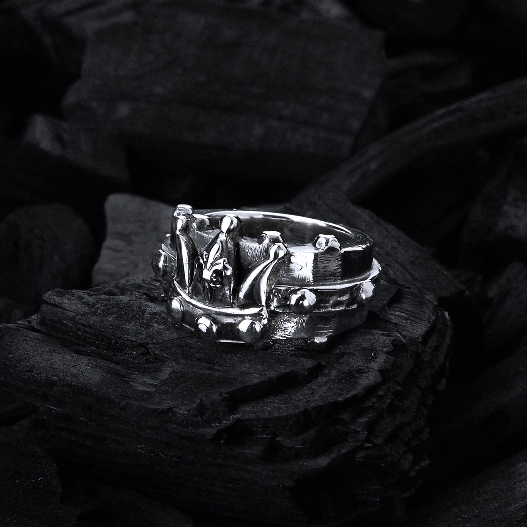 Silver Ring Faceted Body Rivets CROWN