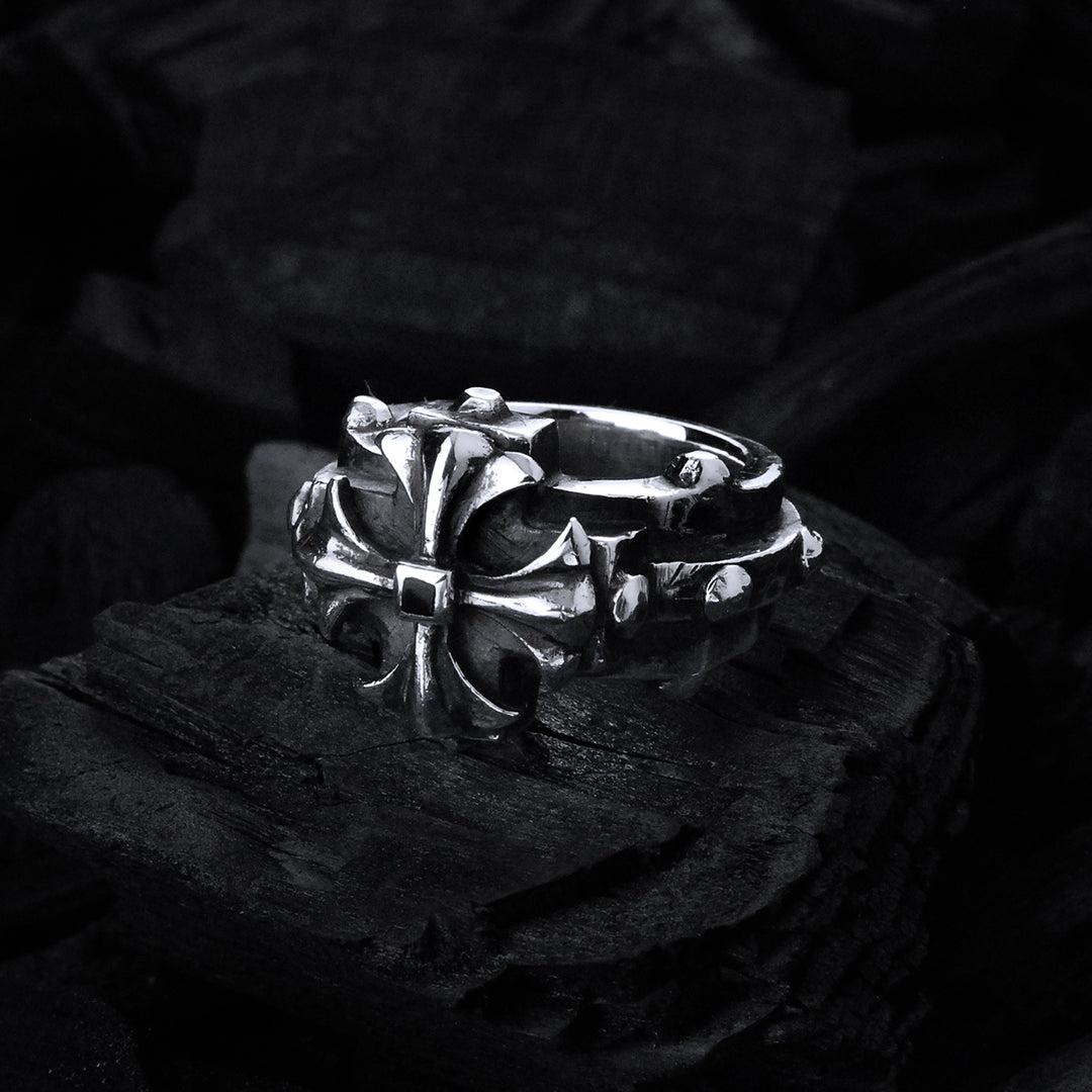 Silver Ring Greek MALTESER Cross on Faceted Rivet Band