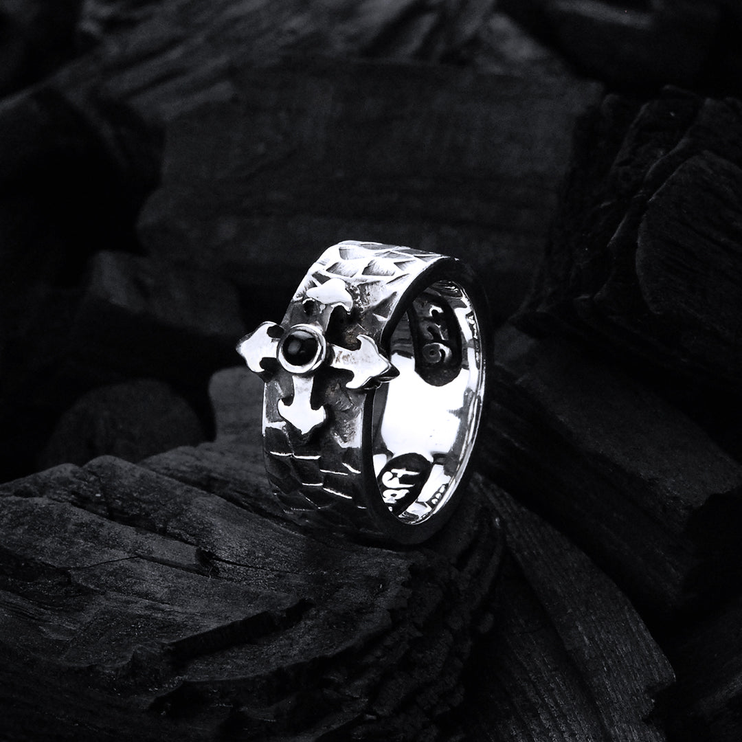 Silver Ring Square Hammered and Blades Cross