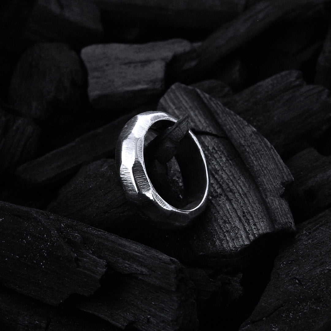 Silver Ring PLAIN ROUGH Faceted 6.5