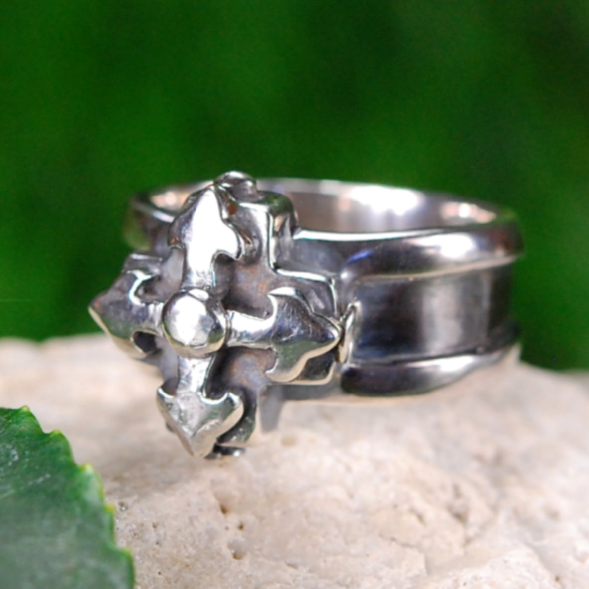 Silberring-Streifenband mit griechischem Kreuz und KLINGENKREUZ