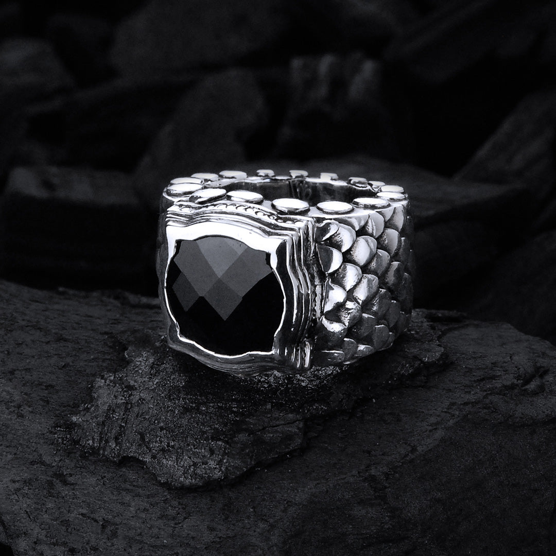 Silver Ring DRAGON SCALES Band with BAROQUE Holder