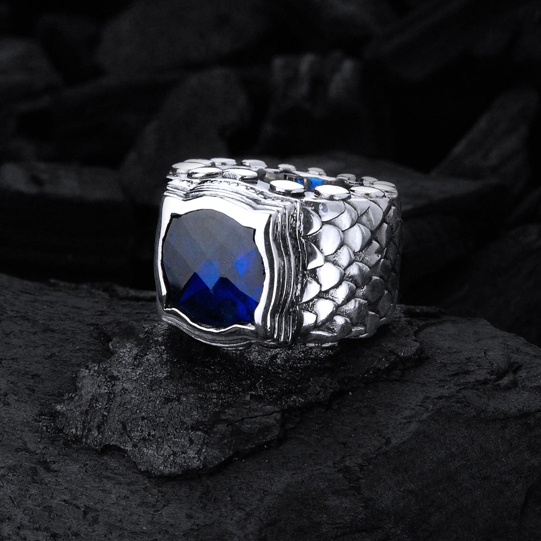 Silver Ring DRAGON SCALES Band with BAROQUE Holder