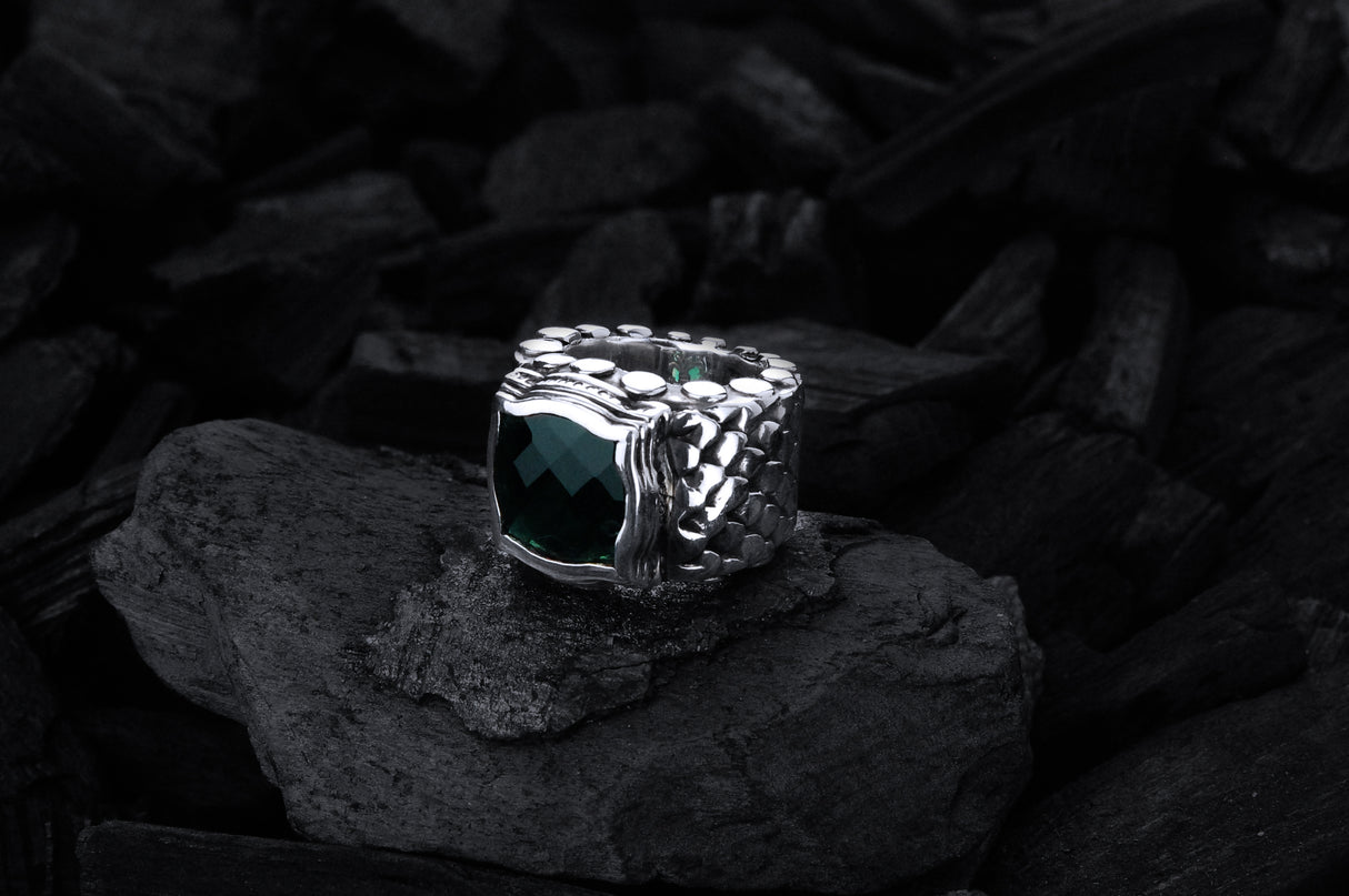 Silver Ring DRAGON SCALES Band with BAROQUE Holder