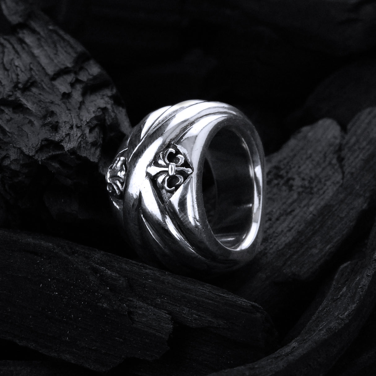 Silver Ring SOLID BANDS and 2 Small LILIES