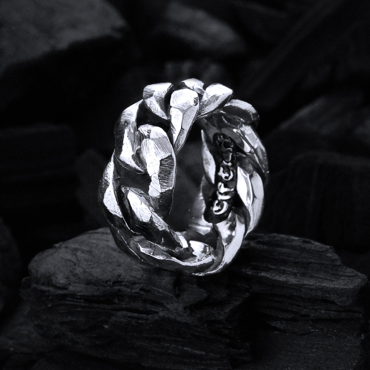 Silver Ring Faceted CHAIN LINKS