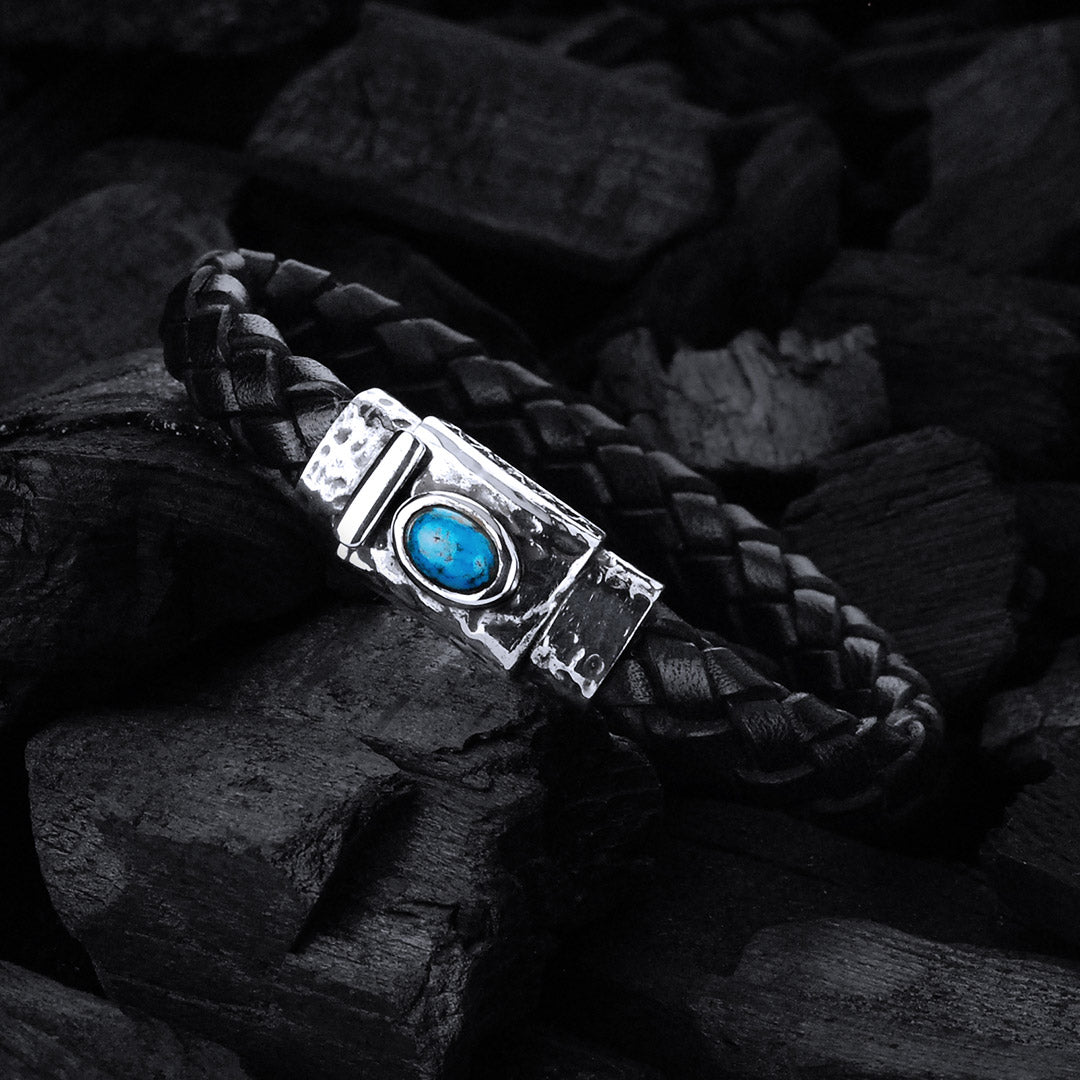 Silver-Leather Bracelet OVAL STONE on Hammered Boxlock 10