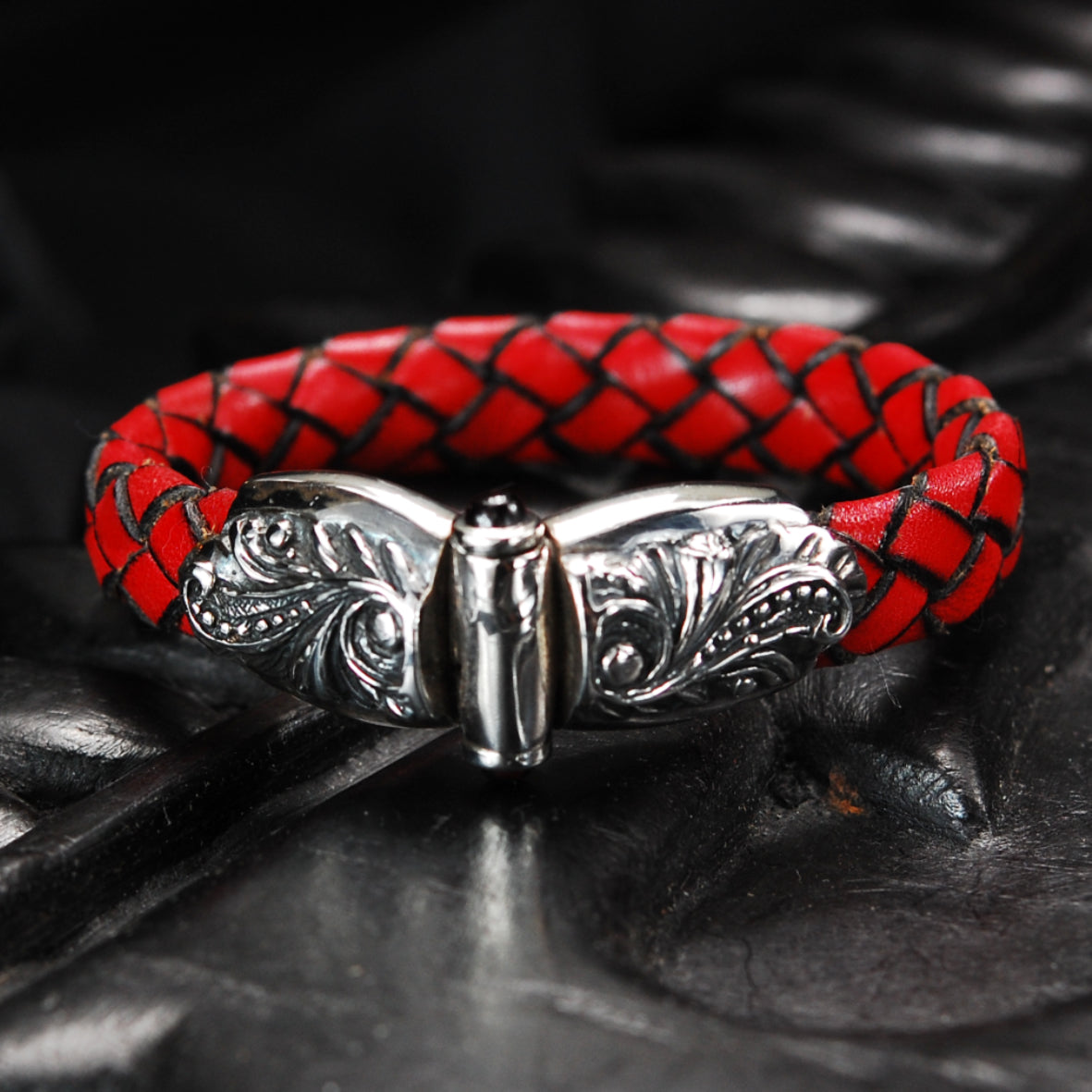 Silver-Leather Bracelet MAGIC PLANT Jointlock with two cabochon stones for 13mm leather