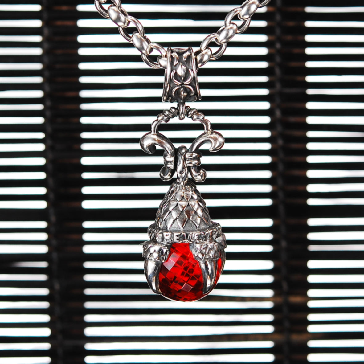 Silver Pendant DRAGON CLAW with Stone