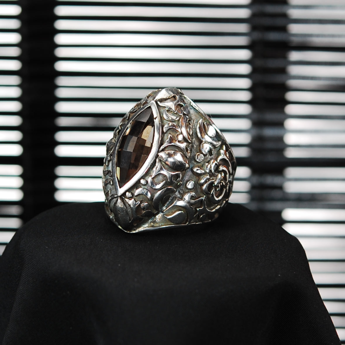 Silver Ring NAVETTE Stone GARDEN AT NIGHT Holder and Band