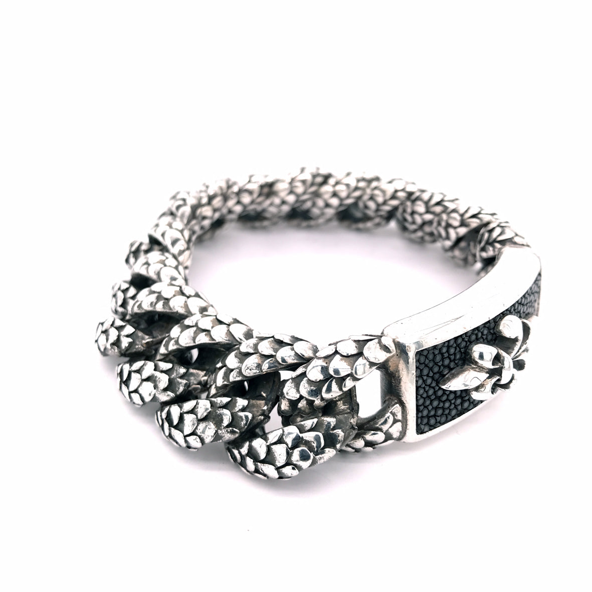 Silver Bracelet LONG LILY on SEARAY LEATHER and DRAGON SCALES