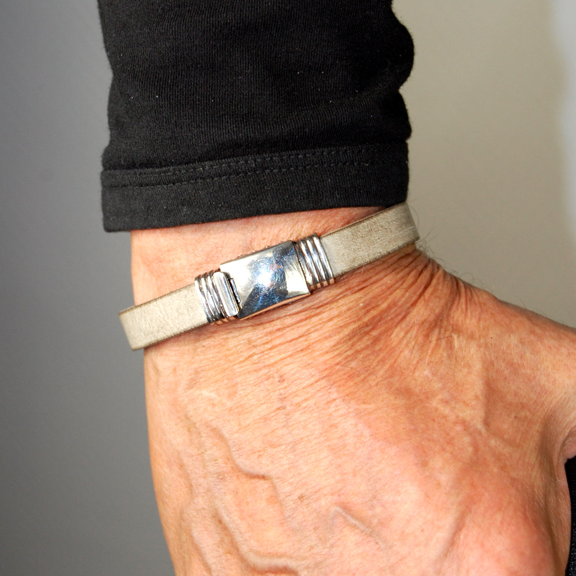 Silver-Leather Bracelet PLAIN Boxlock with MORNING STAR Sides for 10mm leather