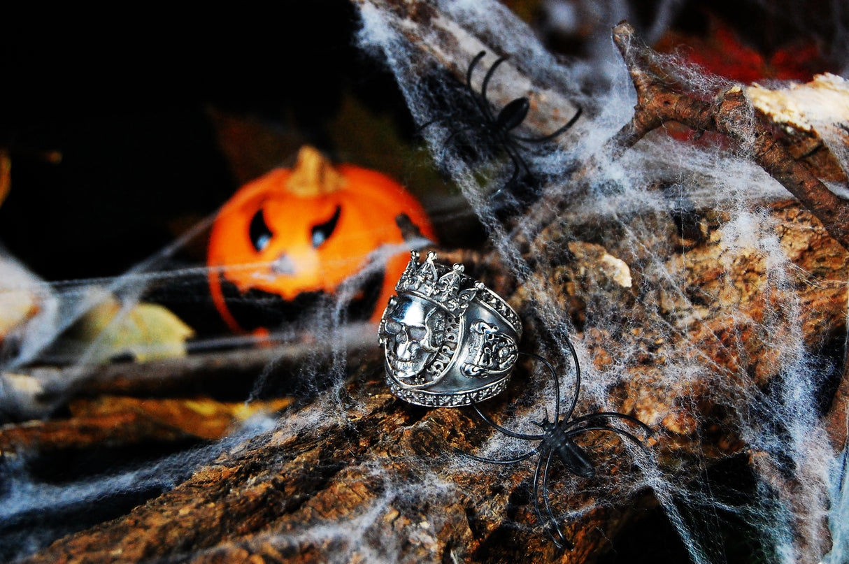 Silver Ring MAGIC Crowned SKULL