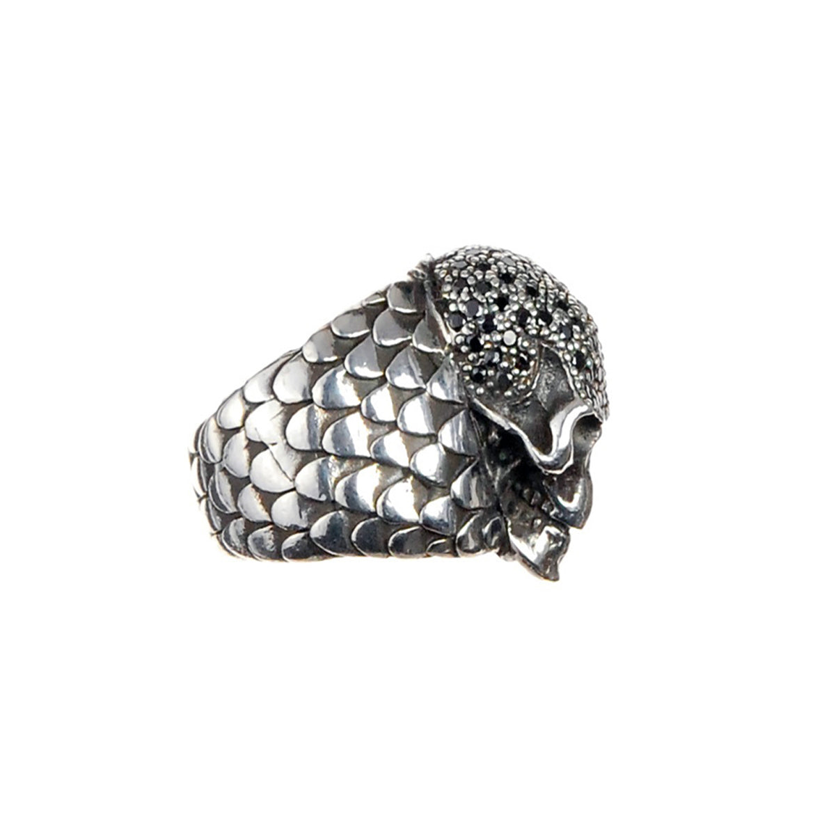 Silberner Ring mit Totenkopf- im schwarzen Pave und Drachenschuppen-Band