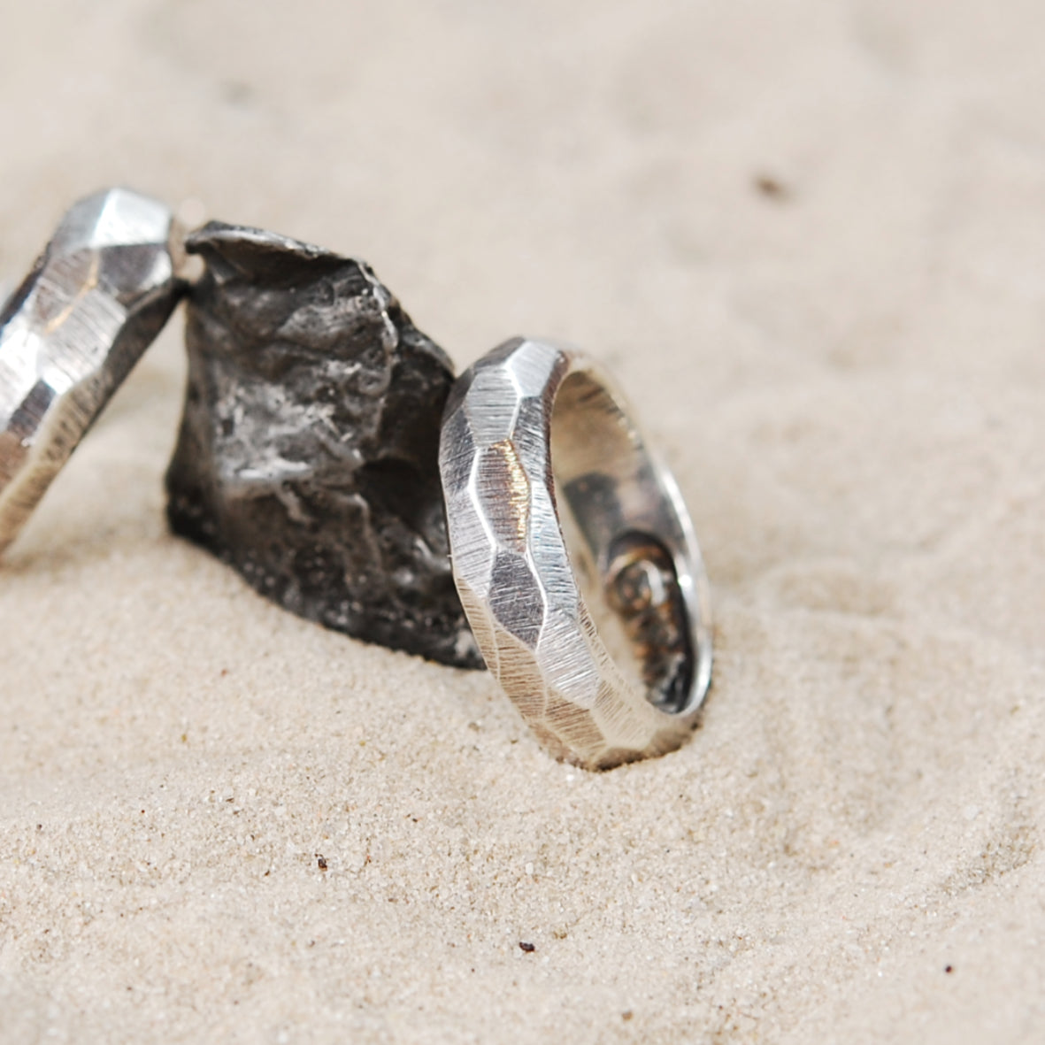 Silver Ring PLAIN ROUGH Faceted 6.5