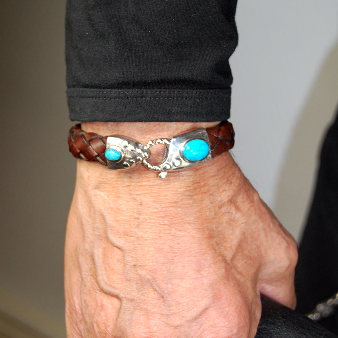 Silver-Leather Bracelet LOBSTER CLAW Hammered with Oval Stone 13