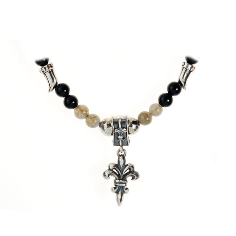 Neckchain Beads and Silver LION TEETH and Balls with faceted LILY
