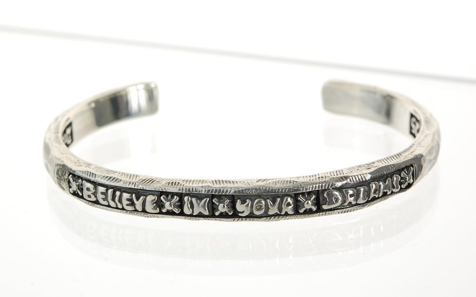 Silver Bangle Faceted with BELIEVE IN YOUR DREAMS