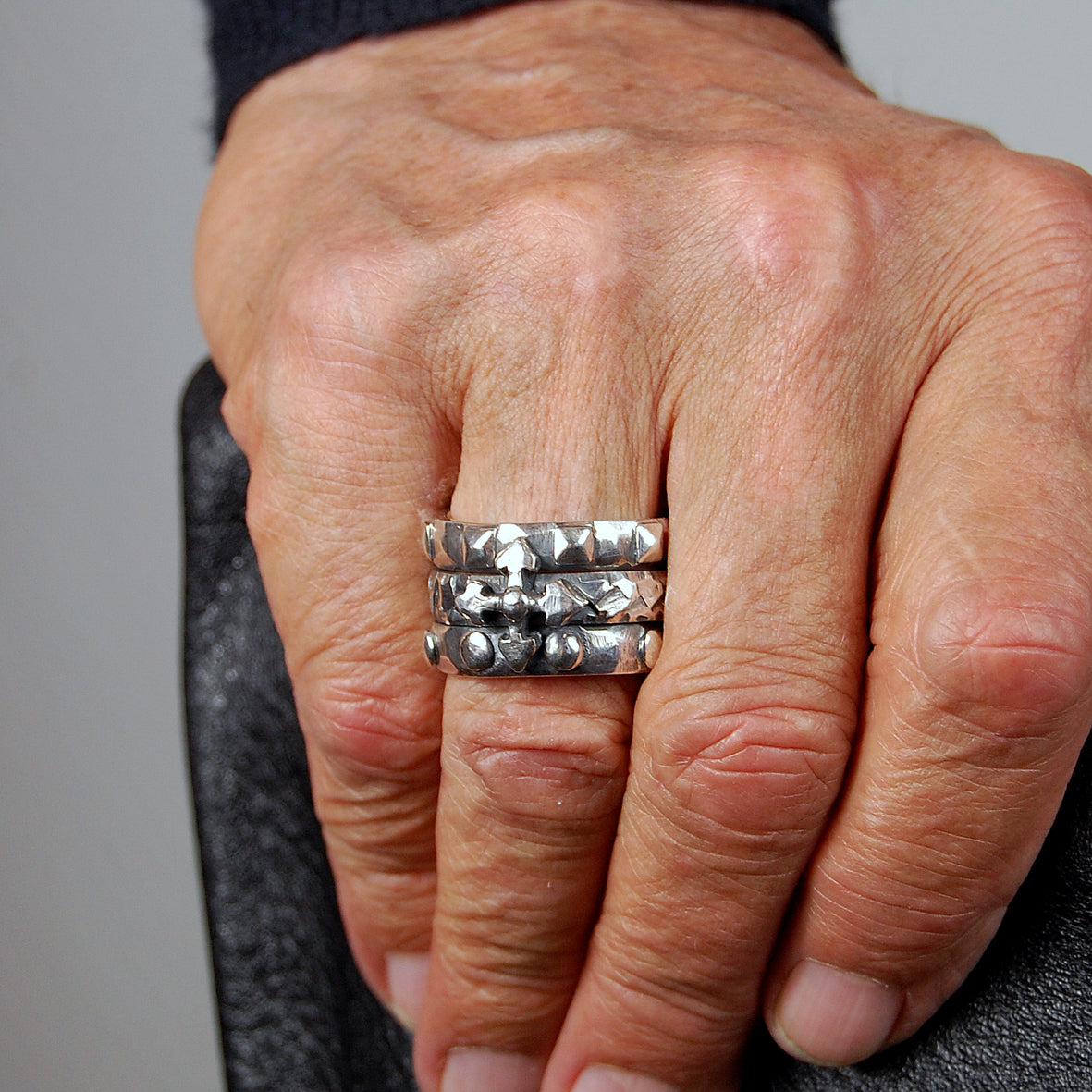 Silver Ring Spiral with BLADES CROSS and Faceted Band Pyramides and Domes