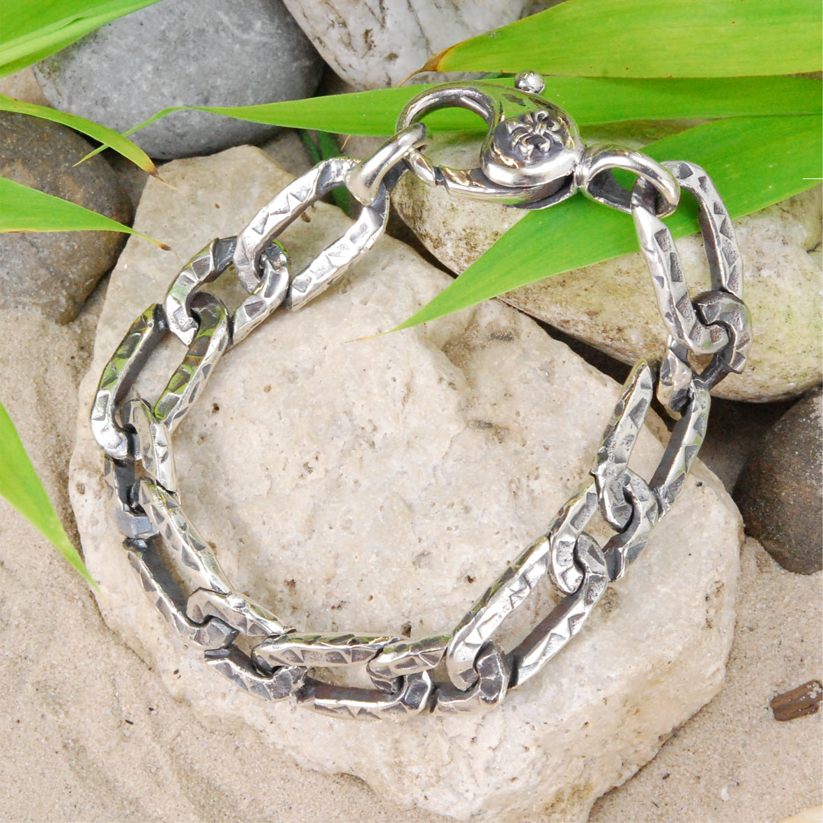 Silver Bracelet FIGARO Chain Hammered with Lily Carabiner 14