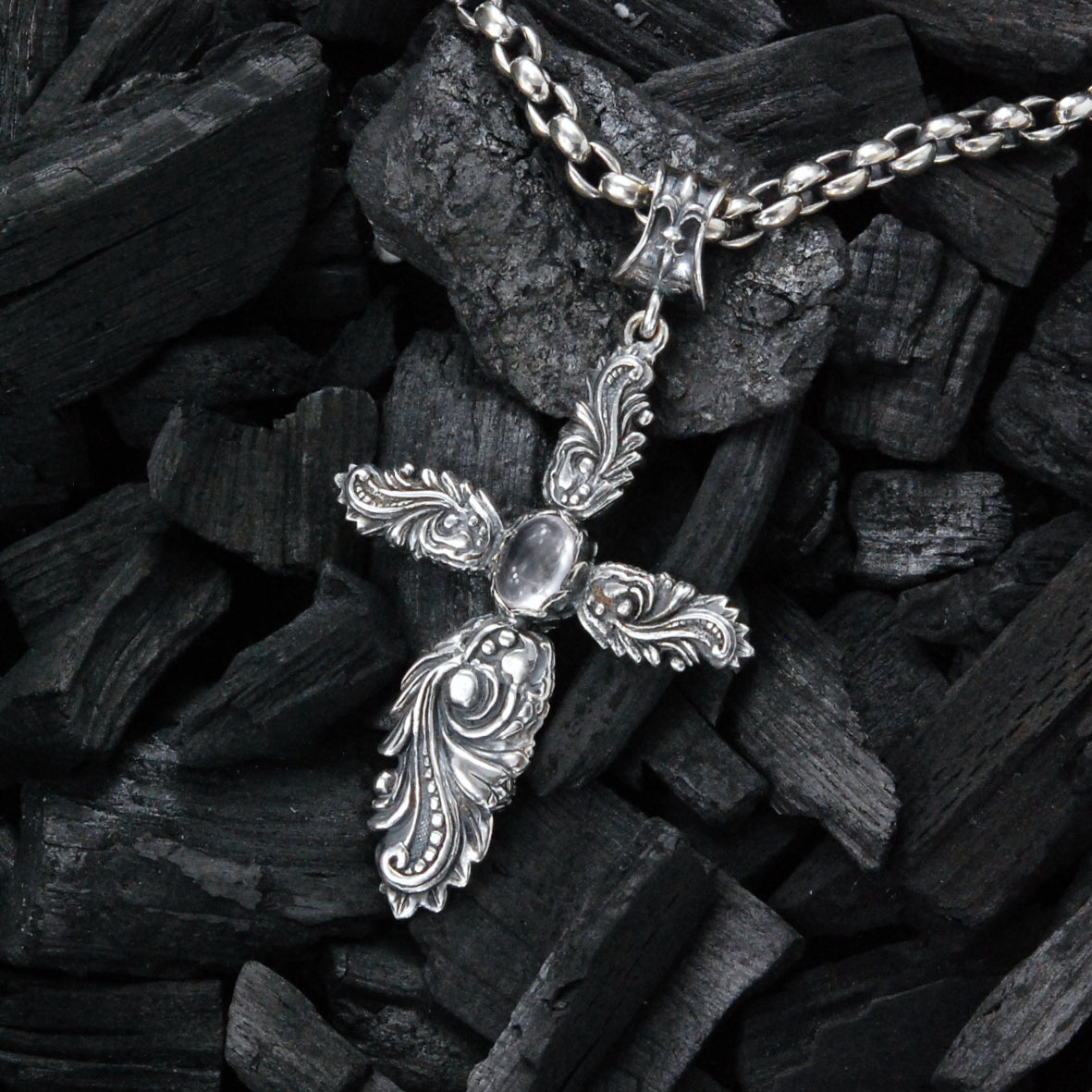 Silver Pendant MAGIC PLANT Cross and OVAL ROSE QUARZ 70