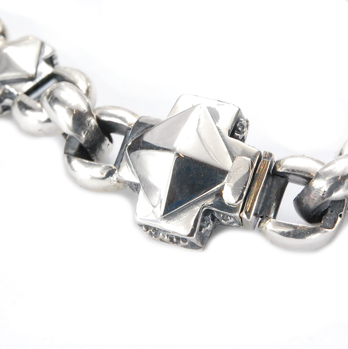 Pyramides Cross Lock Bracelet Pea´s Chain4+Crosses