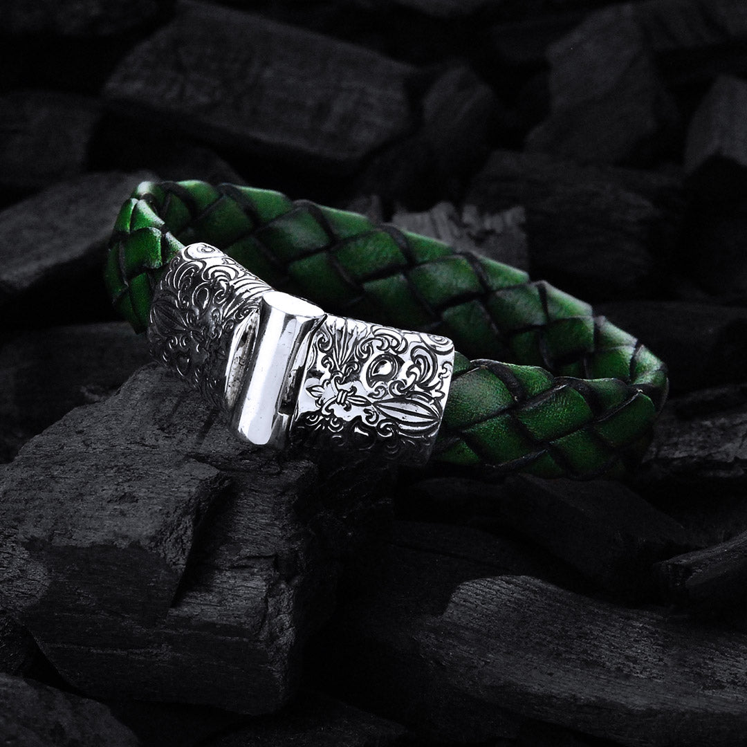 Silbernes Lederarmband GARDEN AT NIGHT, graviertes silbernes Gelenkschloss für 13 mm Leder