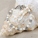 Silbernes Armband mit drei kleinen SCHÄDELN und schwarzen Steinperlen 8