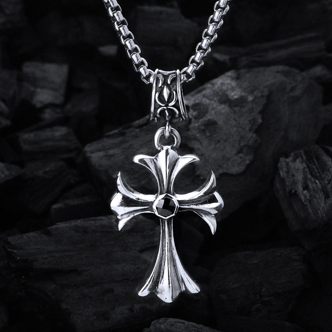 Silver Pendant Malteser Cross with Stone